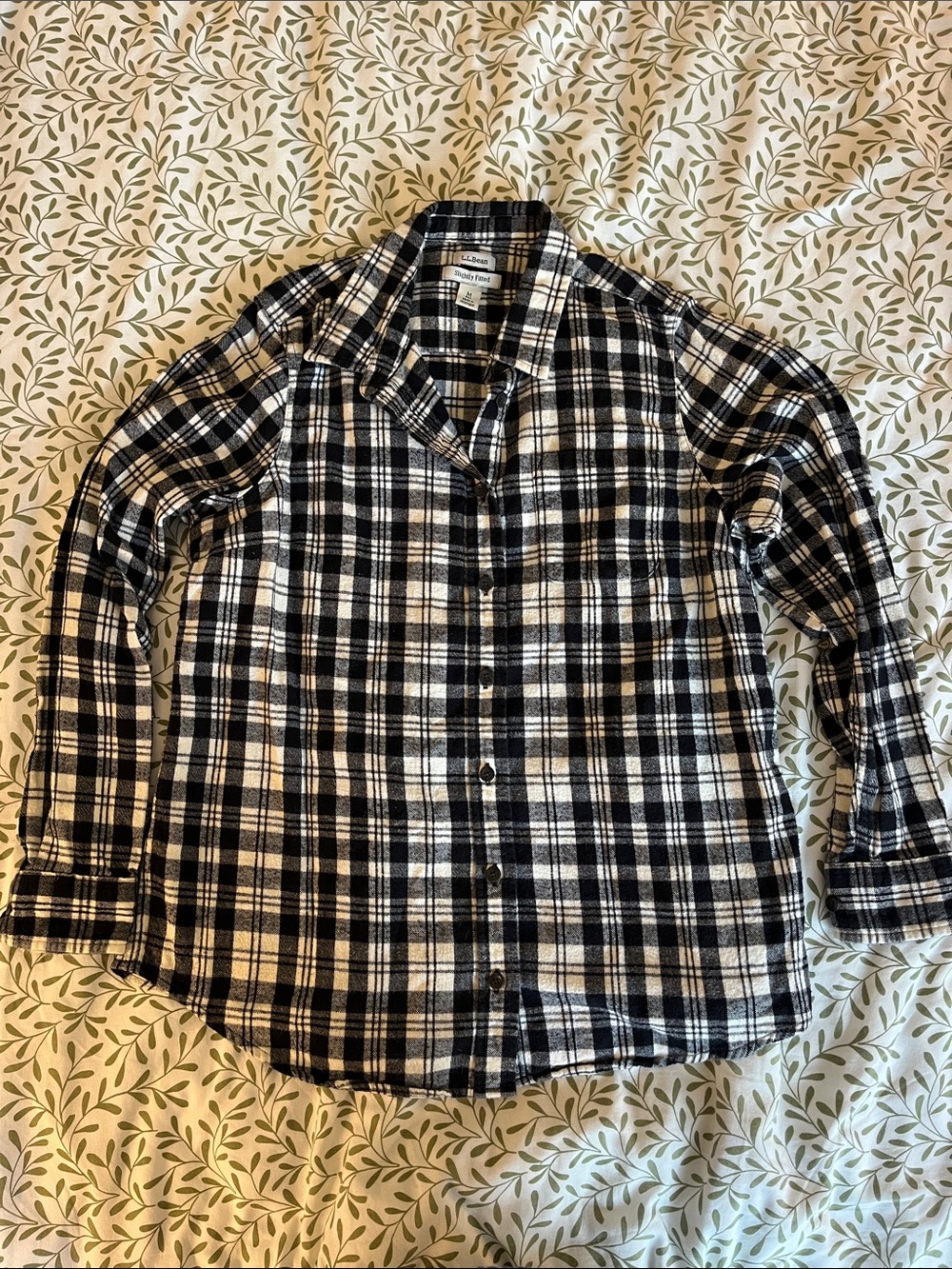 L.L. Bean Women’s Flannel Button-Down (sz medium)